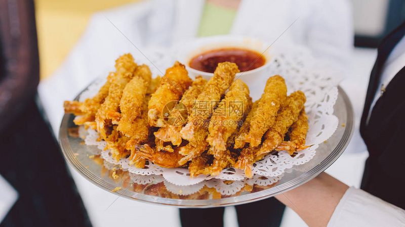 连锁餐厅食材配送，如何打造高效、安全的解决方案？**